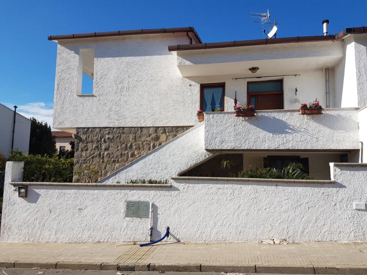 B&B La Perla Bianca Сассари Экстерьер фото